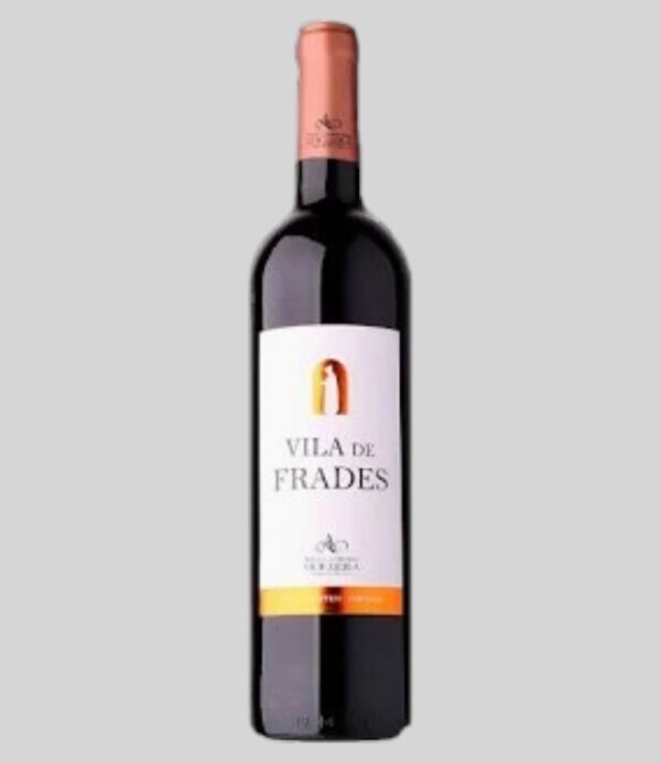 Vila de Frades Tinto -Photoroom Vila de Frades Tinto -Photoroom